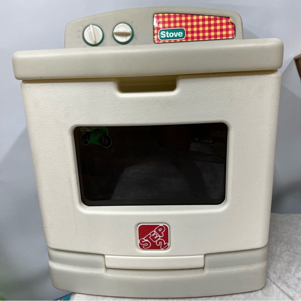 Vintage step 2 Cream Kids Toy Play Stove